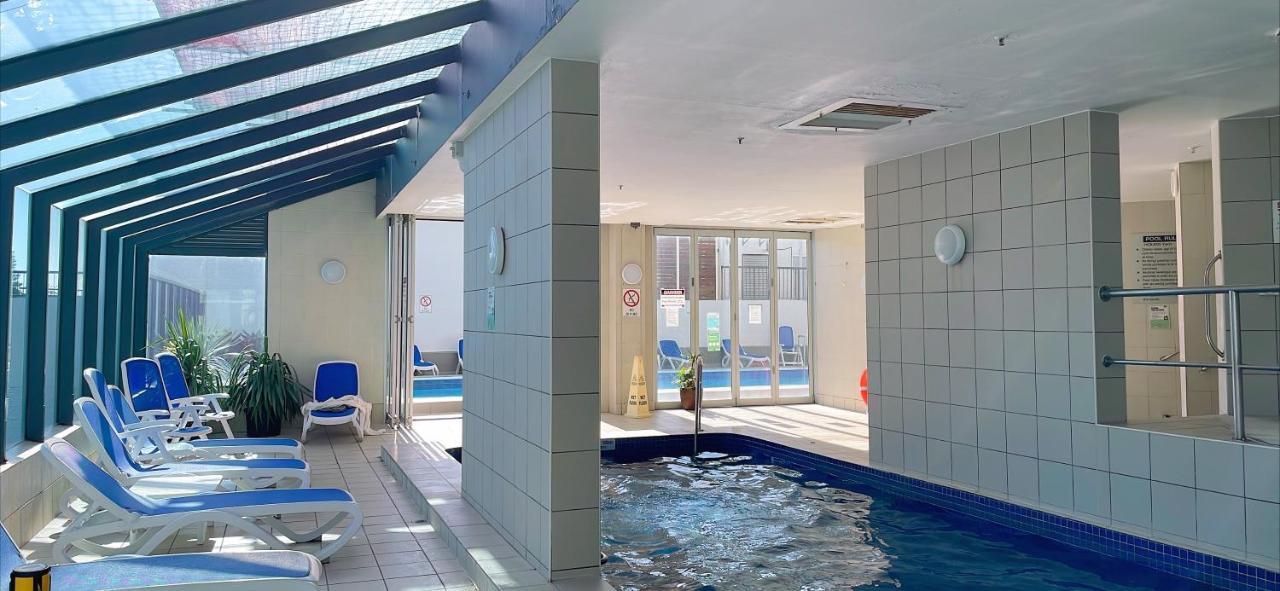1 Bedroom And 1 Living Room Family Suite Голд-Кост Екстер'єр фото